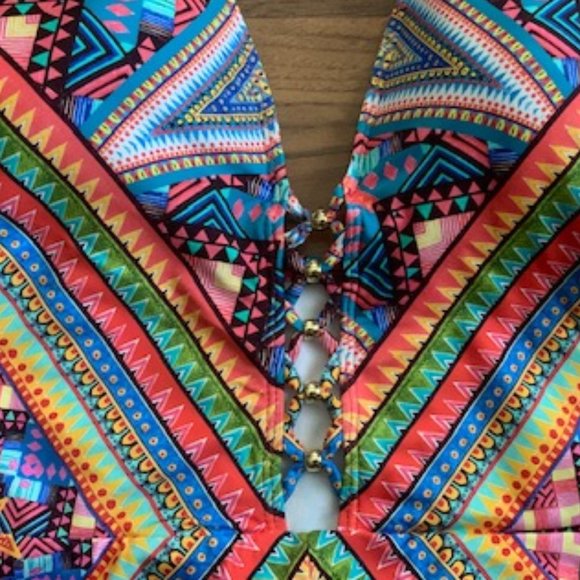 Kenneth Cole V-neck Arabesque Push Up One Piece Swimsuit - Picture 8 of 8